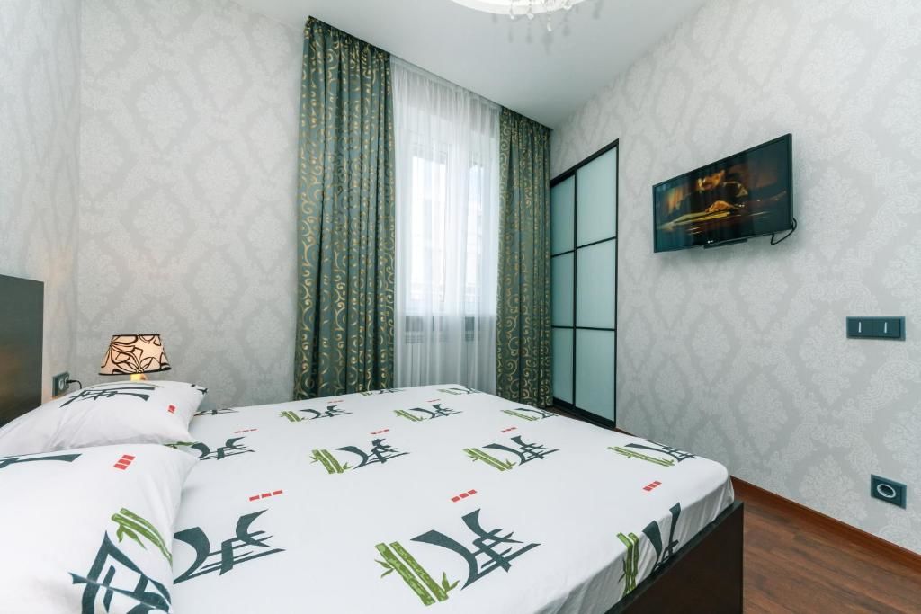 Апартаменты Luxrent Kreshatik Arenacity SkyBar Киев-81