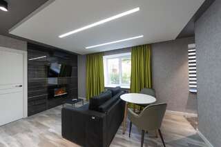 Апартаменты Luxrent Kreshatik Arenacity SkyBar Киев Суперлюкс с гидромассажной ванной-2