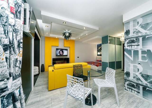 Апартаменты Luxrent Kreshatik Arenacity SkyBar Киев-58