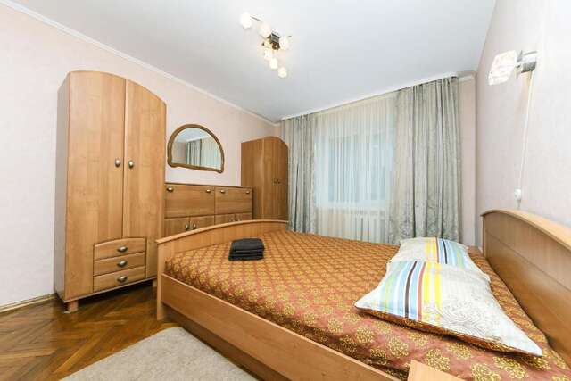 Апартаменты Luxrent Kreshatik Arenacity SkyBar Киев-69
